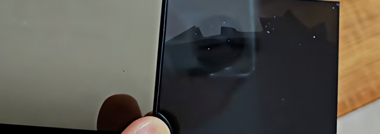 Forskelle i transmittans mellem TN og IPS LCD-glas